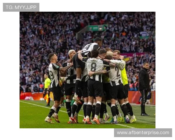 纽卡斯尔联队战术革新持续引发关注，灵活阵型重塑英超格局的趋势分析