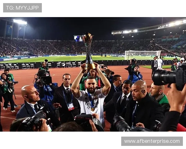 本泽马能否跻身皇马队史最伟大阵容？