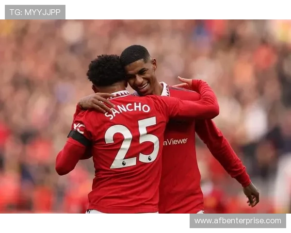 拉什福德边锋转中锋的角色困境解析