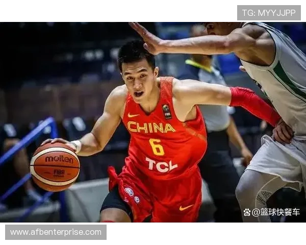 篮球新手常见误区:防守三秒在NBA与FIBA规则有何不同? 篮球新手常见误区:防守三秒在NBA与FIBA规则有何不同?